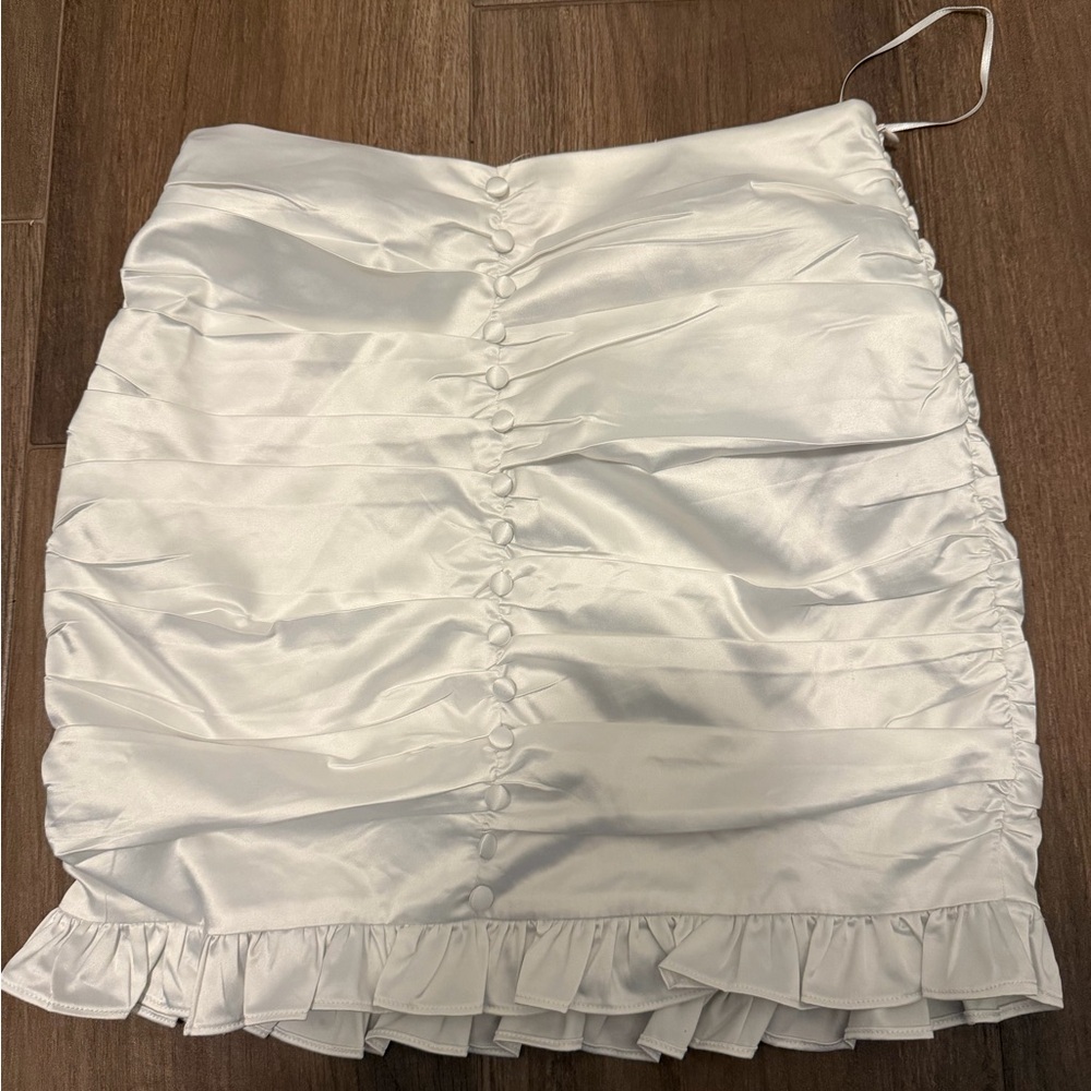 Elegant White Ruched Skirt